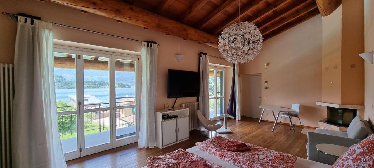 Casa Romantica Colico Bagian luar foto