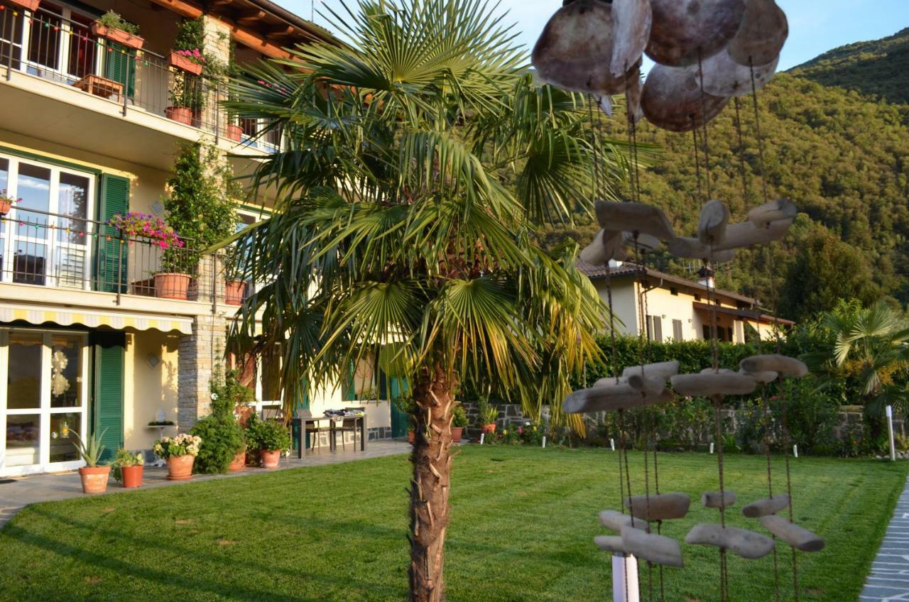 Casa Romantica Colico Bagian luar foto